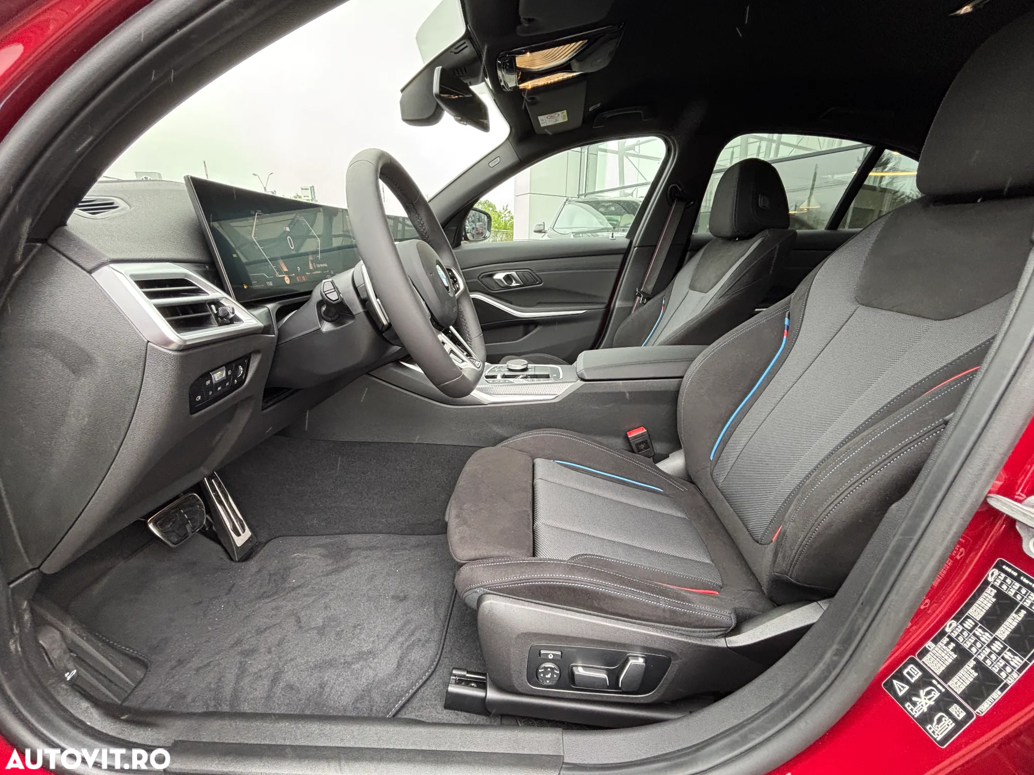 BMW Seria 3 320i xDrive AT - 9