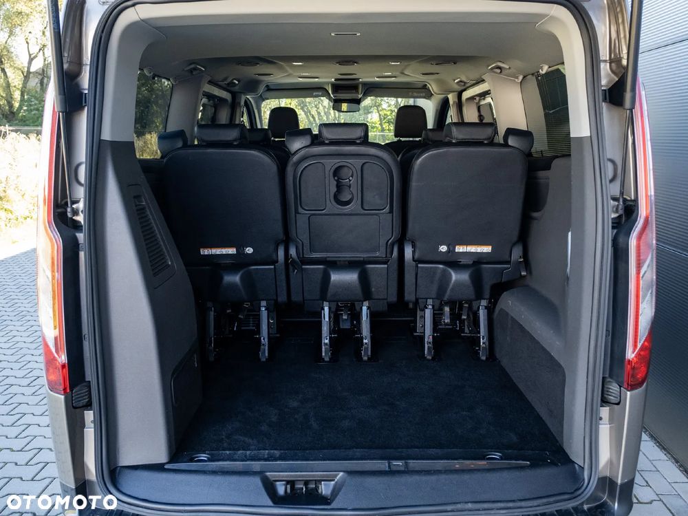 Ford Tourneo Custom - 14