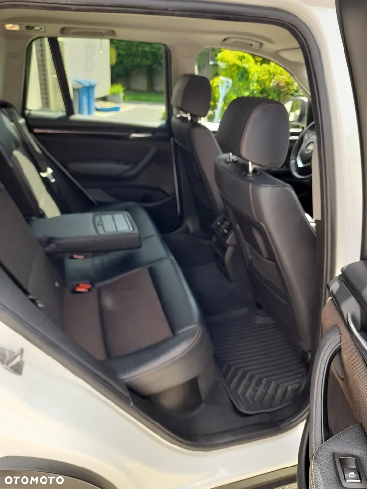 BMW X3 sDrive18d Luxury Line - 19