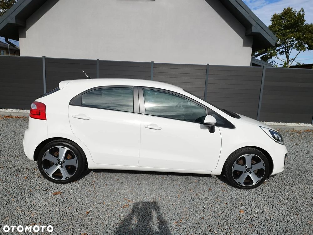 Kia Rio 1.2 Business Line - 8