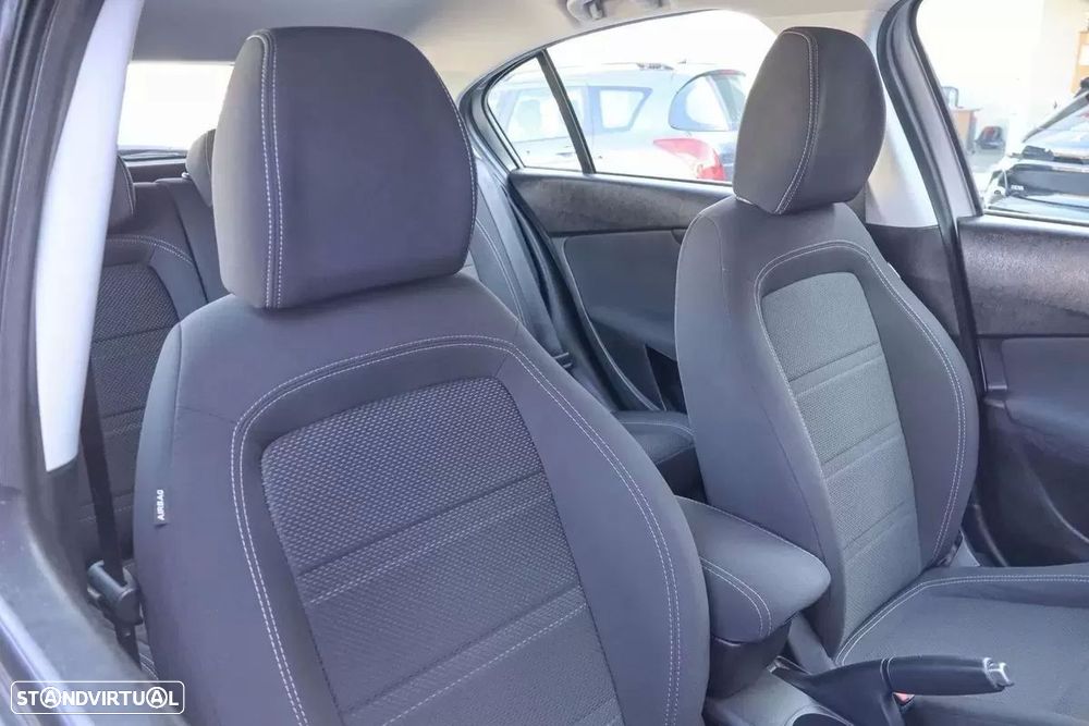 Fiat Tipo 1.3 MultiJet Life — fotografia 9