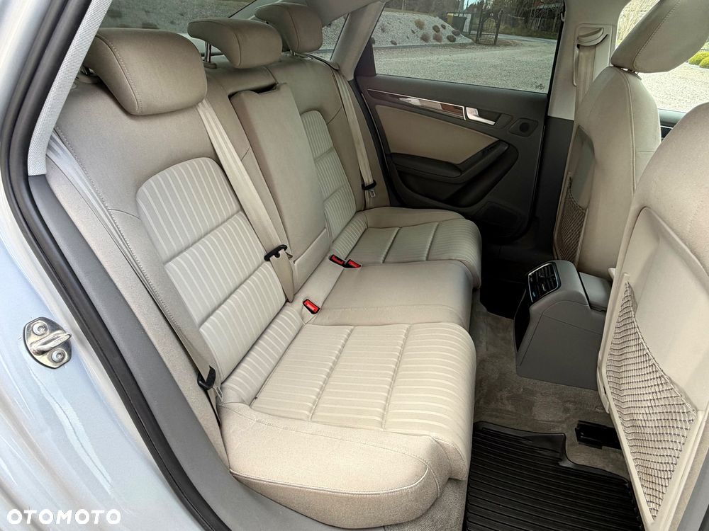 Audi A4 Limousine 1.8 TFSI multitronic Ambiente - 27