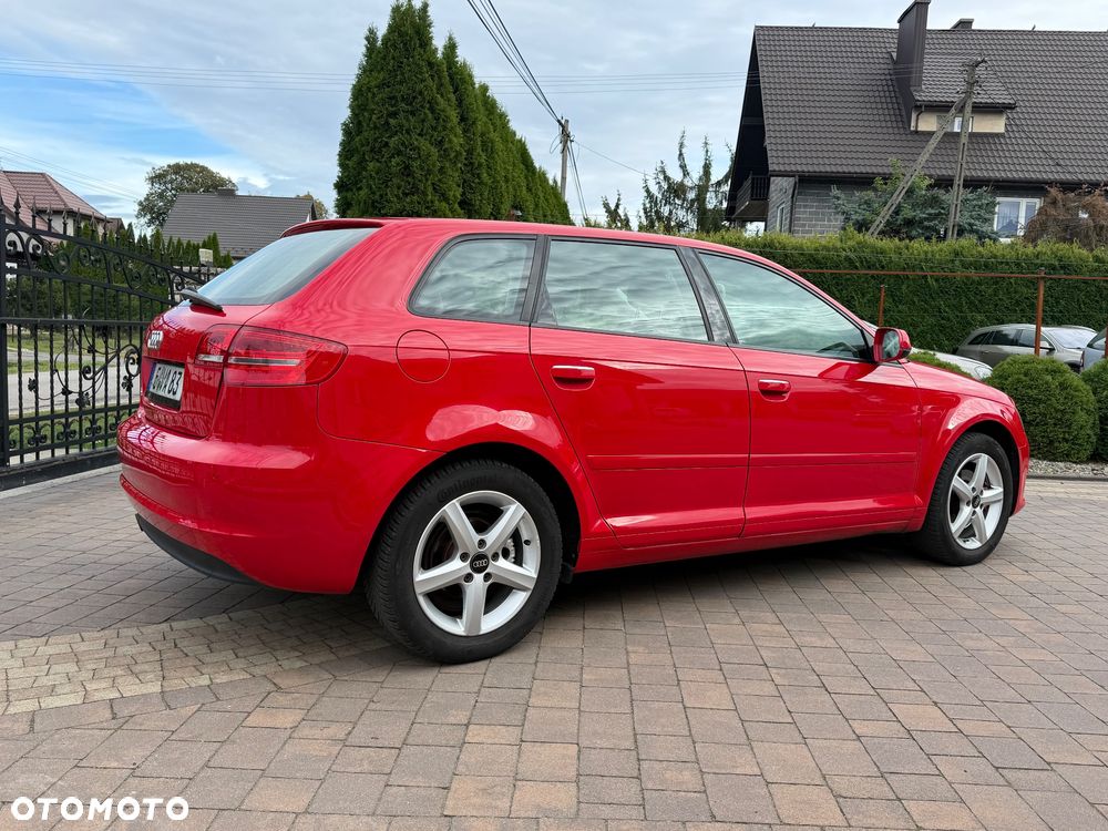 Audi A3 Sportback 1.6 Ambition - 11