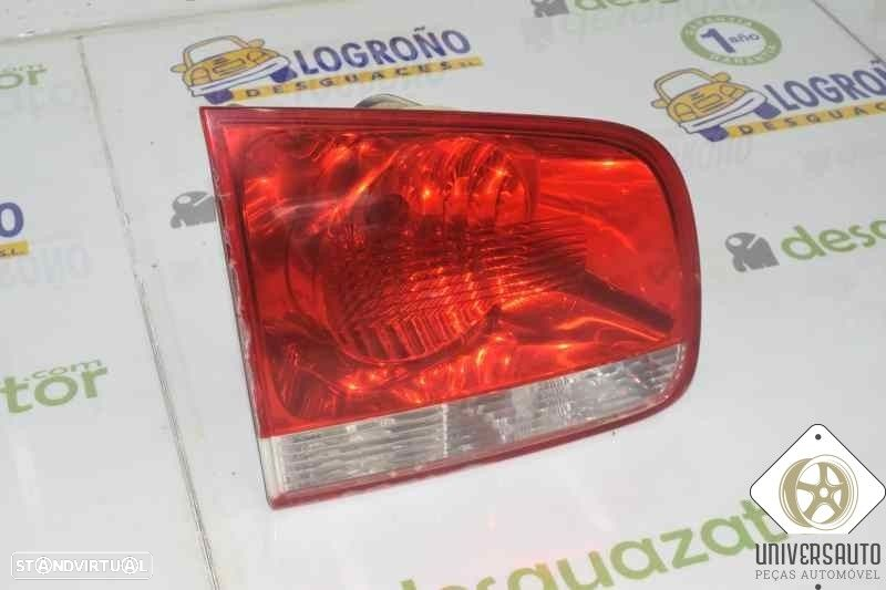 FAROLIM PORTA TRASEIRA ESQUERDO VOLKSWAGEN TOUAREG 2005 - 5