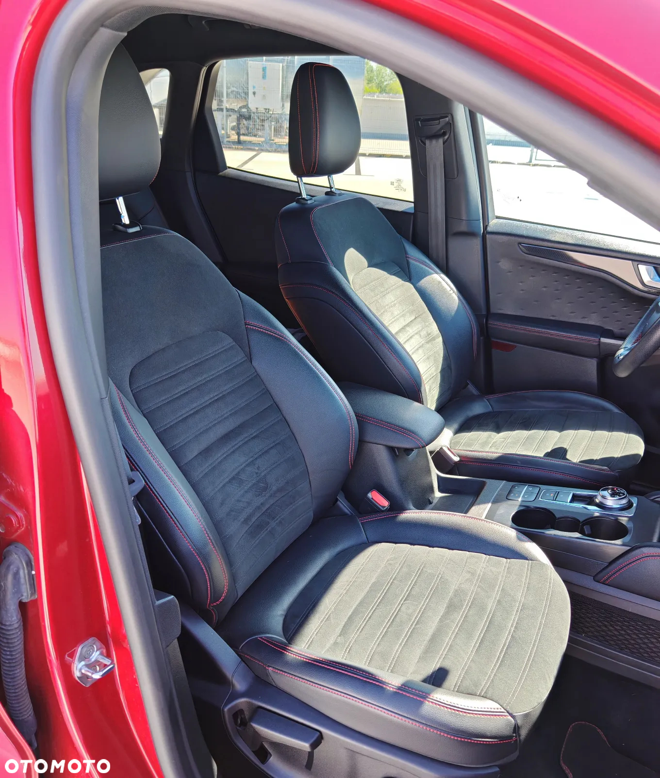 Ford Kuga 2.5P PHEV FWD ST-Line X - 23