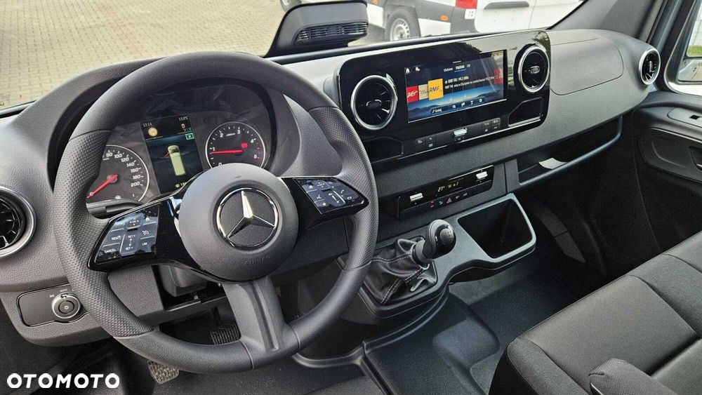Mercedes-Benz Sprinter 319 CDI KA OM654 - 11