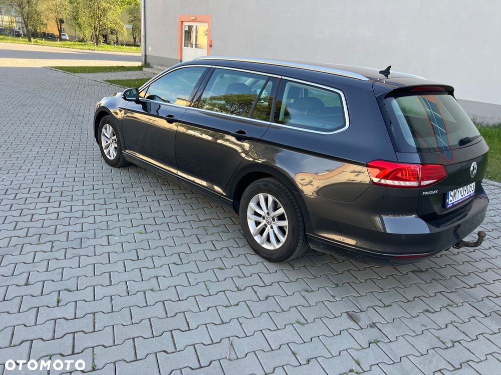 Volkswagen Passat 2.0 TDI (BlueMotion Technology) DSG Highline - 11