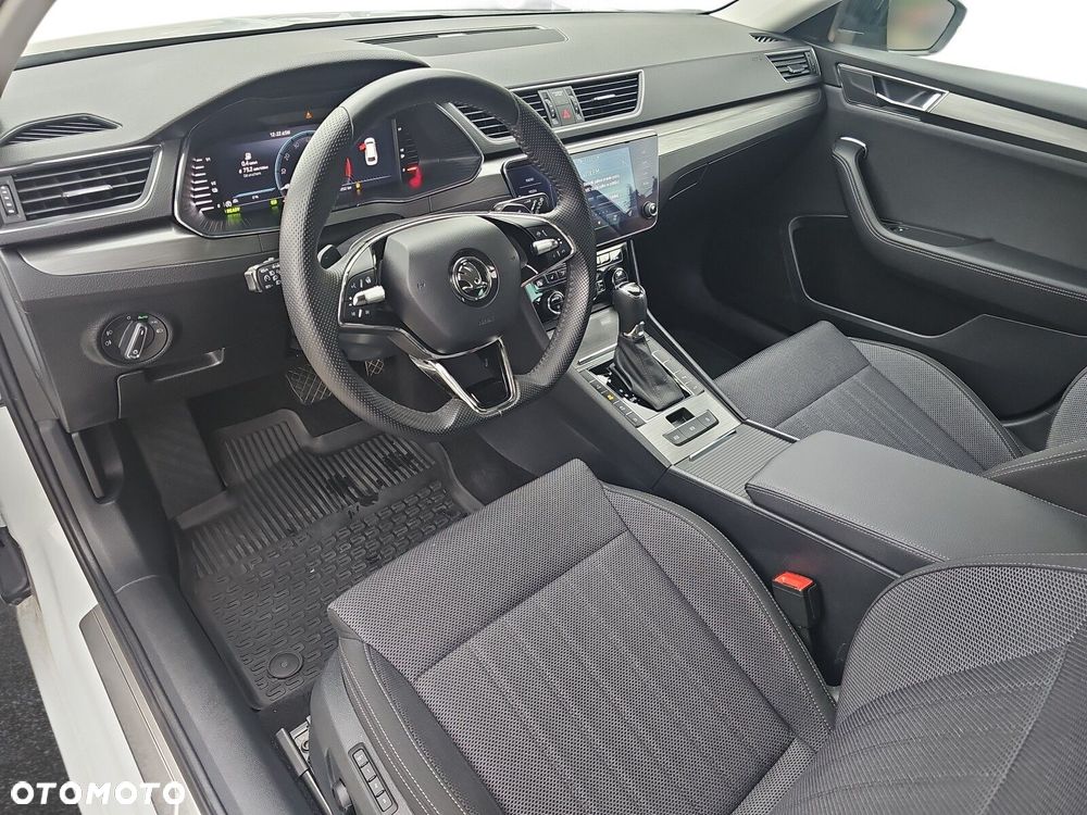 Skoda Superb 1.4 TSI Plug-In Hybrid Style DSG - 9