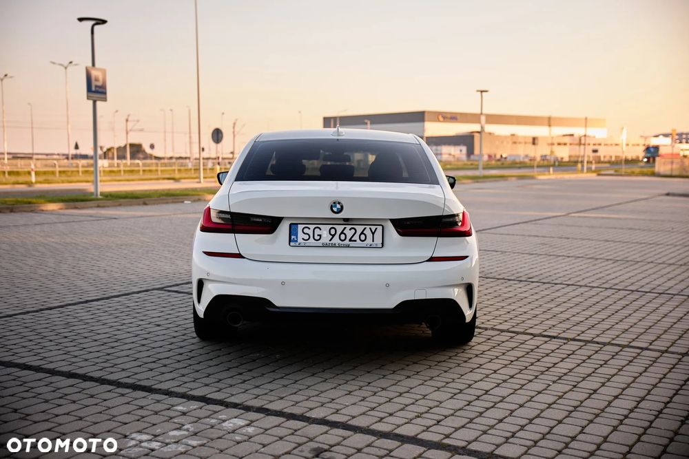 BMW Seria 3 - 12
