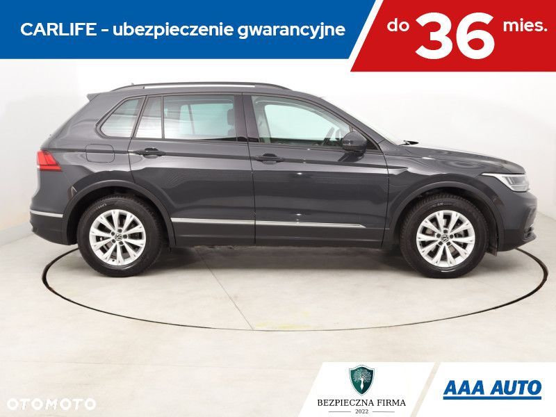Volkswagen Tiguan - 8