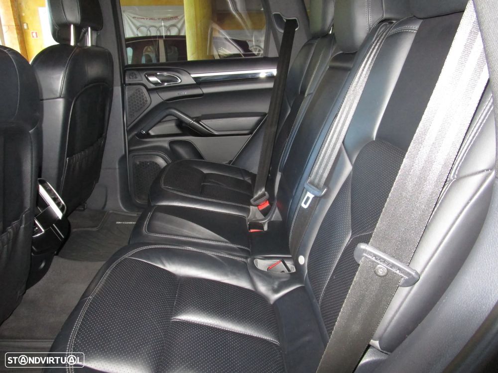 Porsche Cayenne S Tiptronic S - 19