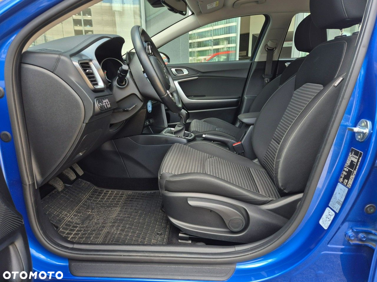 Kia Ceed - 13