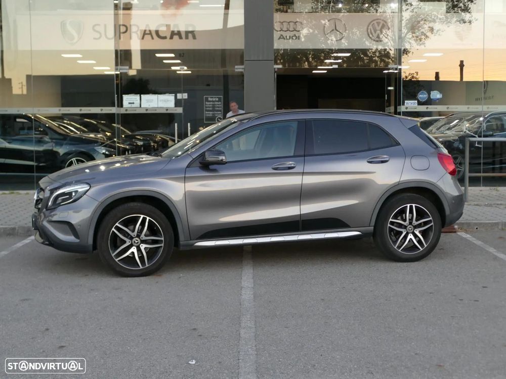 Mercedes-Benz GLA 220 d Urban - 39