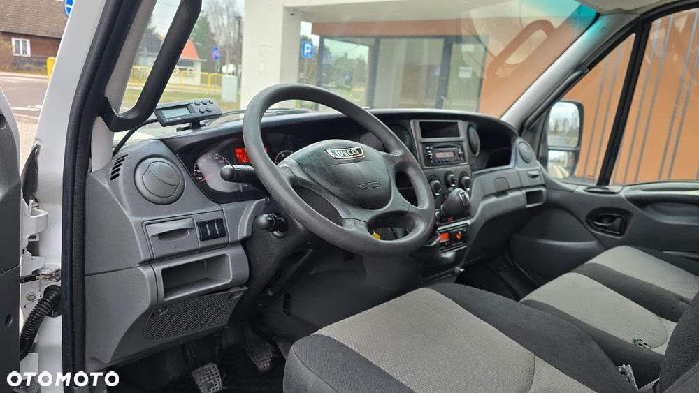 Iveco IVECO DAILY 70C17 3.0 170KM DMC 7T ❗❗ THERMO KING V-500 MAXX / MROŹNIA / GRZANIE / +25  -25 / ZASILANIE ZEWNĘTRZNE 230V / ZABUDOWA IGLOOCAR 10 EP / GRUBA ŚCIANA / WINDA DHOLLANDIA 1000KG / ŁADOWNOŚĆ 3200KG❗❗ - 7