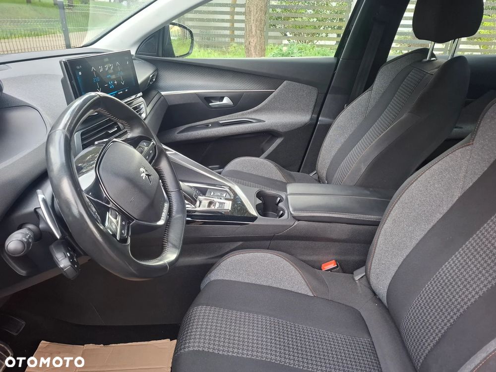 Peugeot 3008 1.5 BlueHDi Active Pack S&S EAT8 - 11
