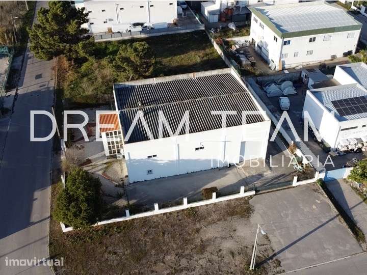 Armazém com escritório no Vale do Alecrim -  Pinhal Novo - Grande imagem: 4/33