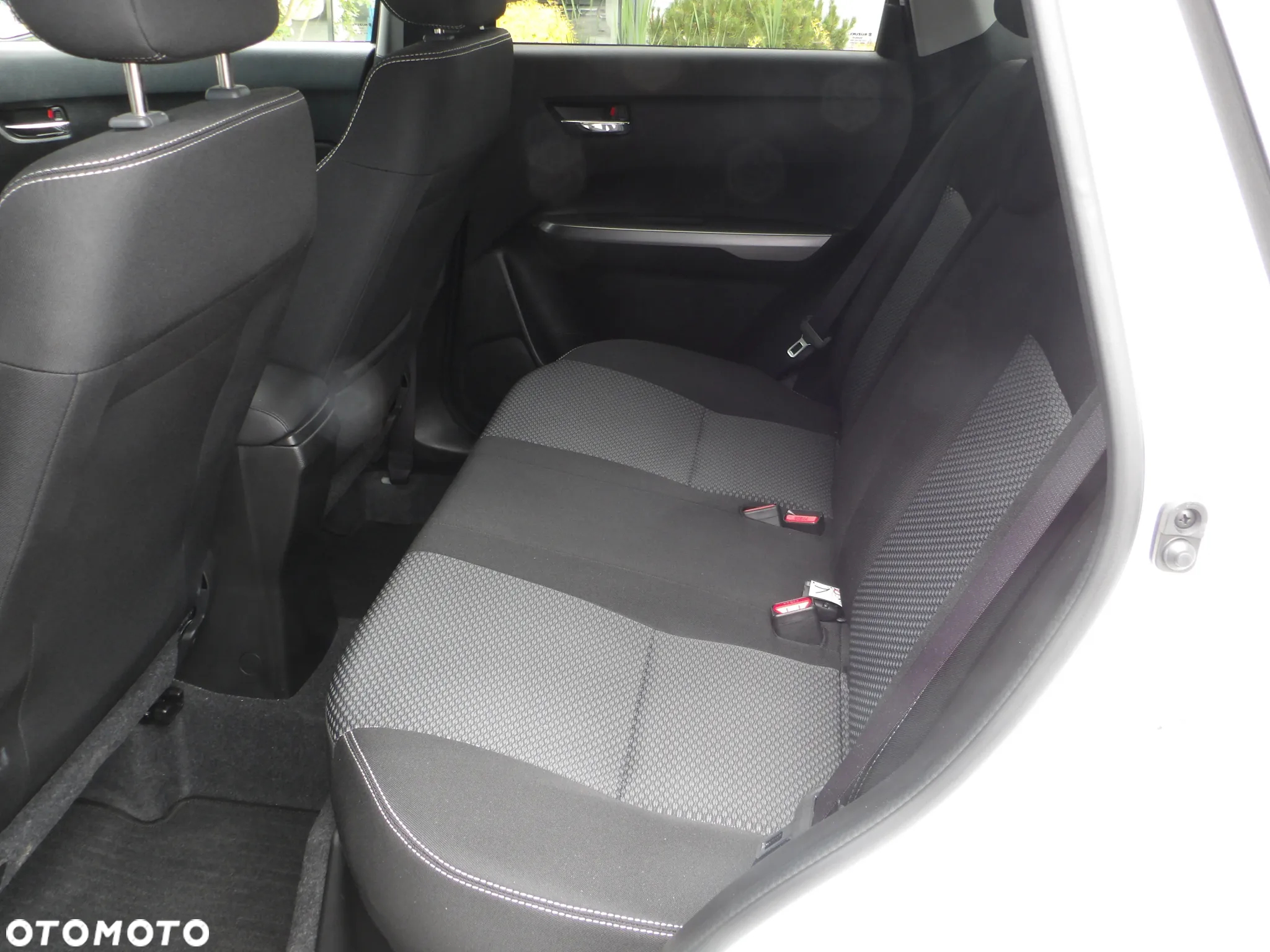 Suzuki Vitara 1.4 Boosterjet mHEV Premium Plus 2WD - 18