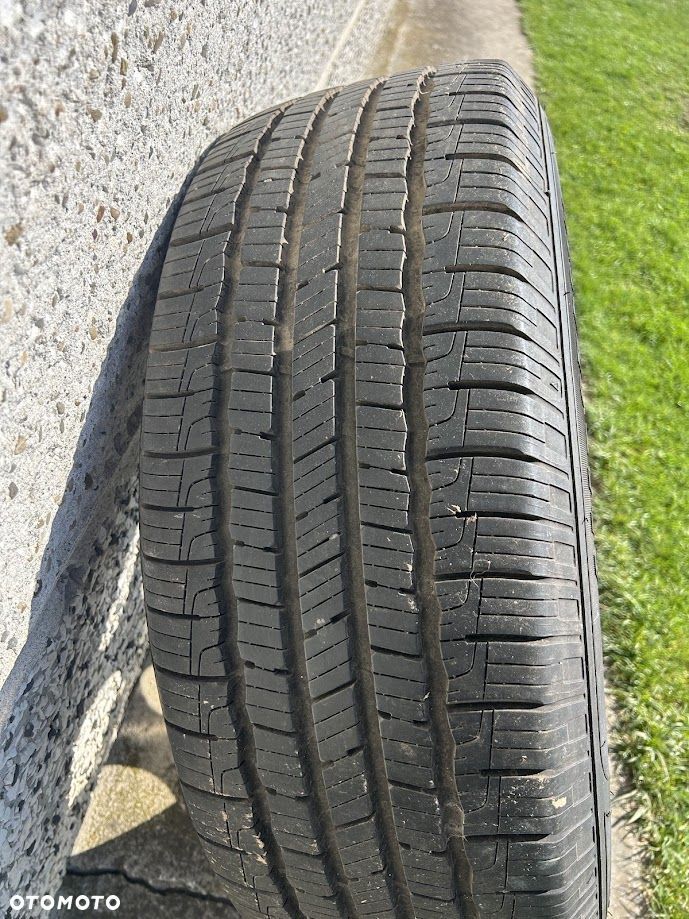 Chrysler Pacifica - 21