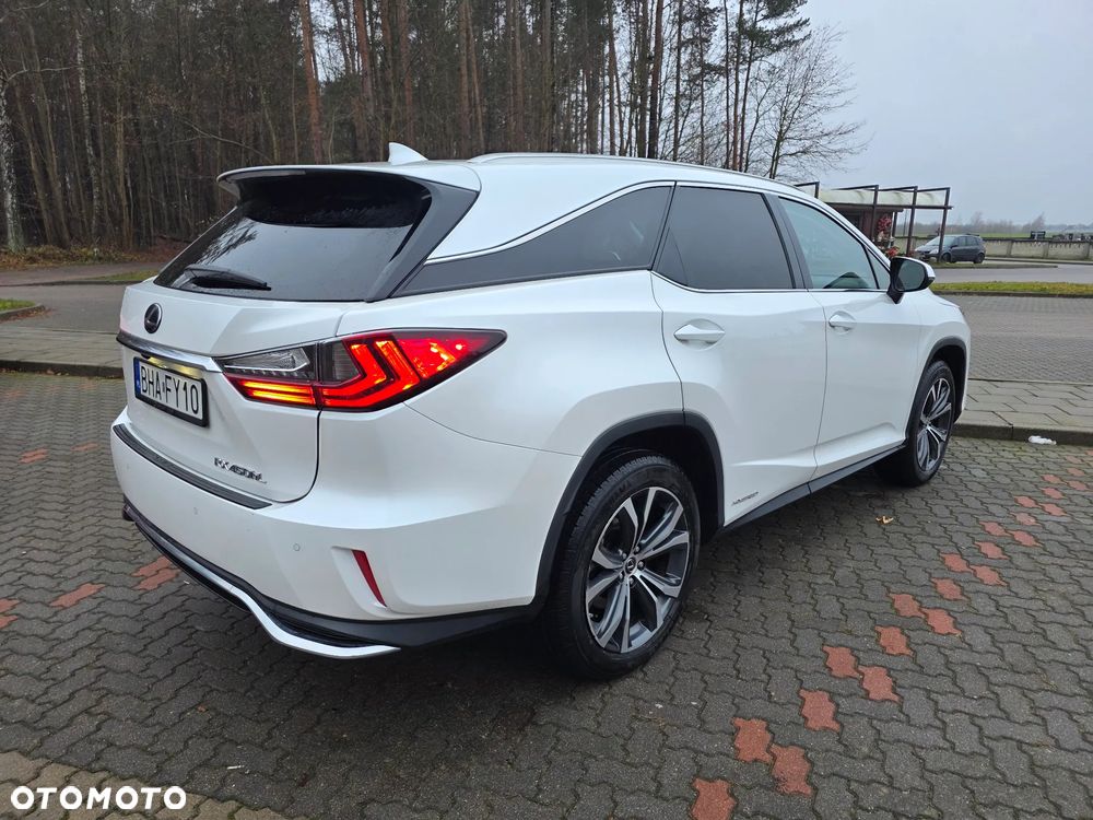 Lexus RX - 8