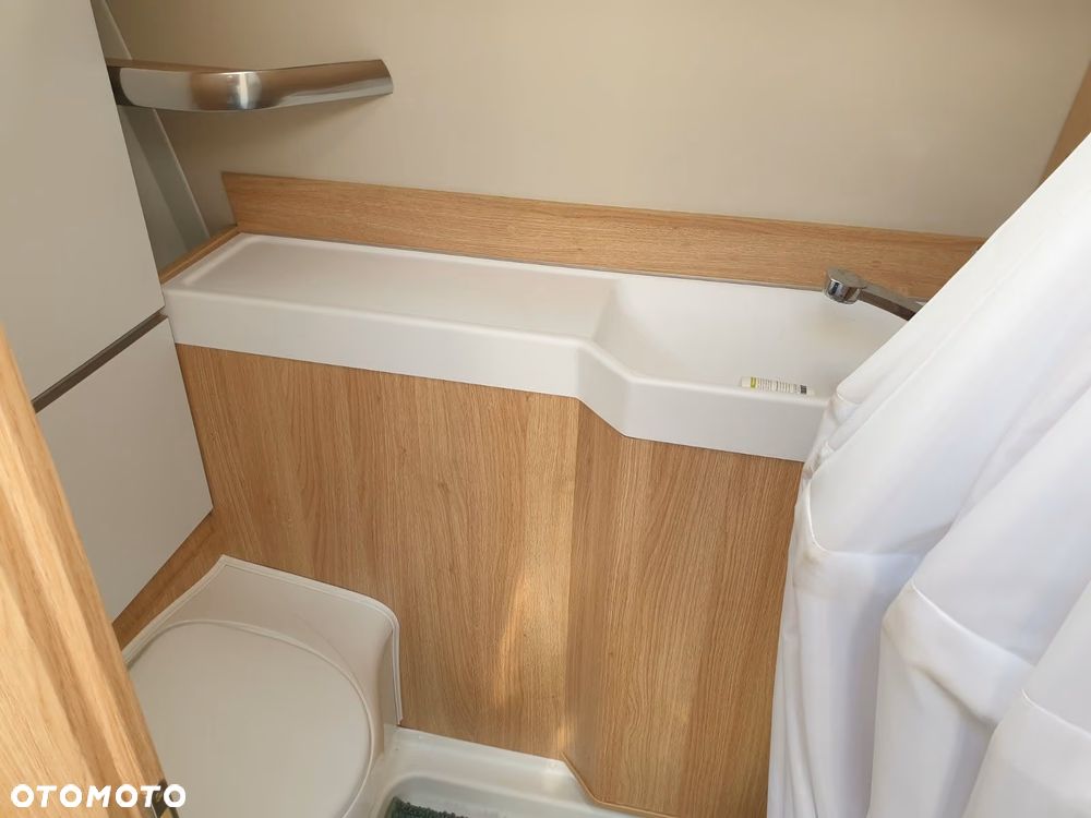 KNAUS DESEO 400 TR - 16