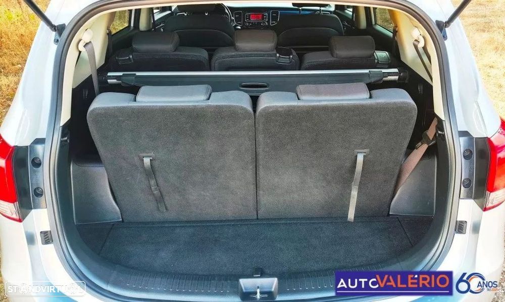 Kia Carens 1.7 CRDi ISG EX - 34