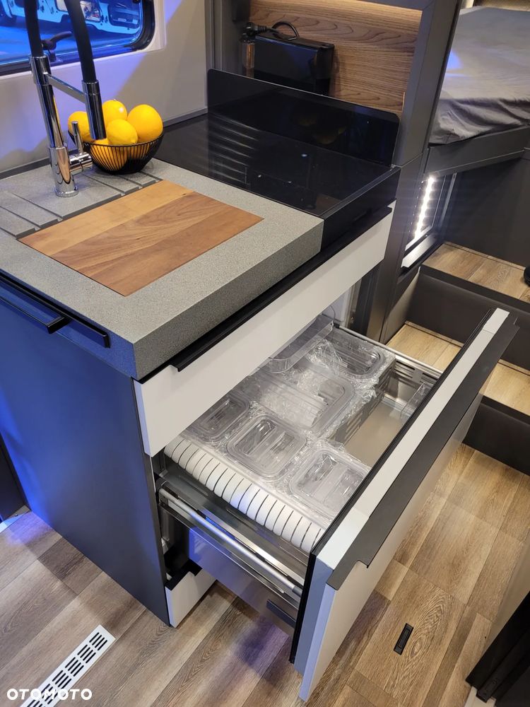 Niesmann-Bischoff iSmove 6.9 E - 11