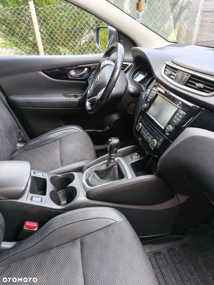 Nissan Qashqai 1.6 DCi 4x4 Tekna EU6 - 11