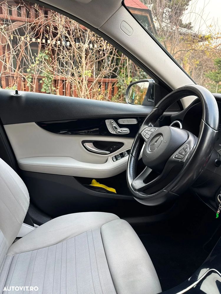 Mercedes-Benz C - 34