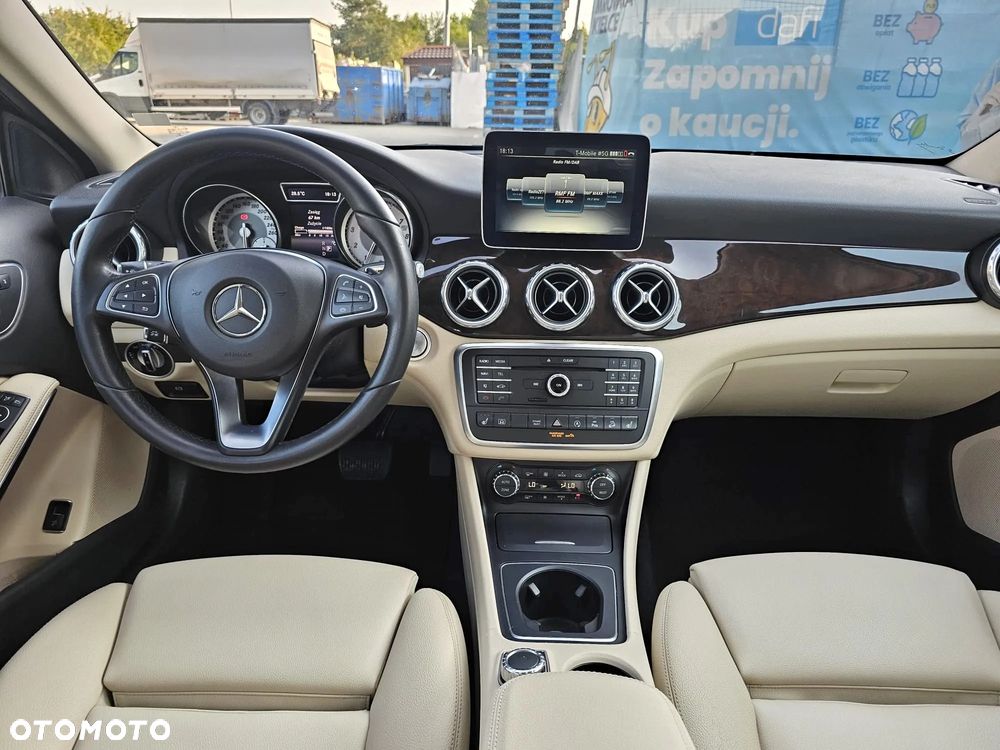 Mercedes-Benz GLA 250 4-Matic - 20