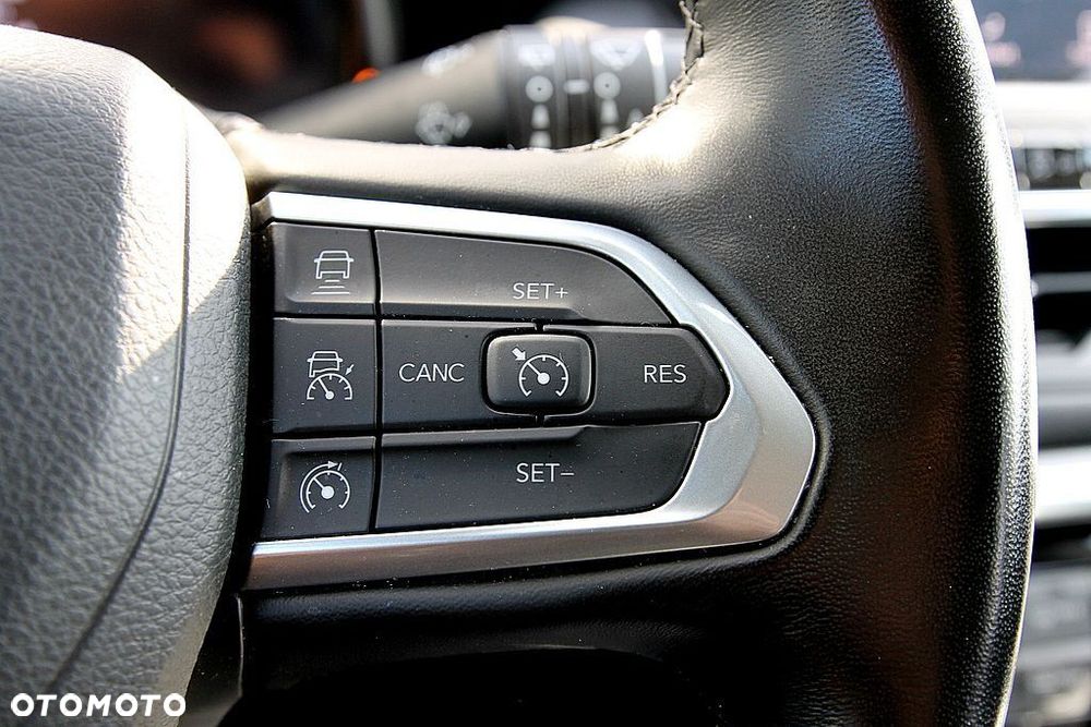 Jeep Compass - 18