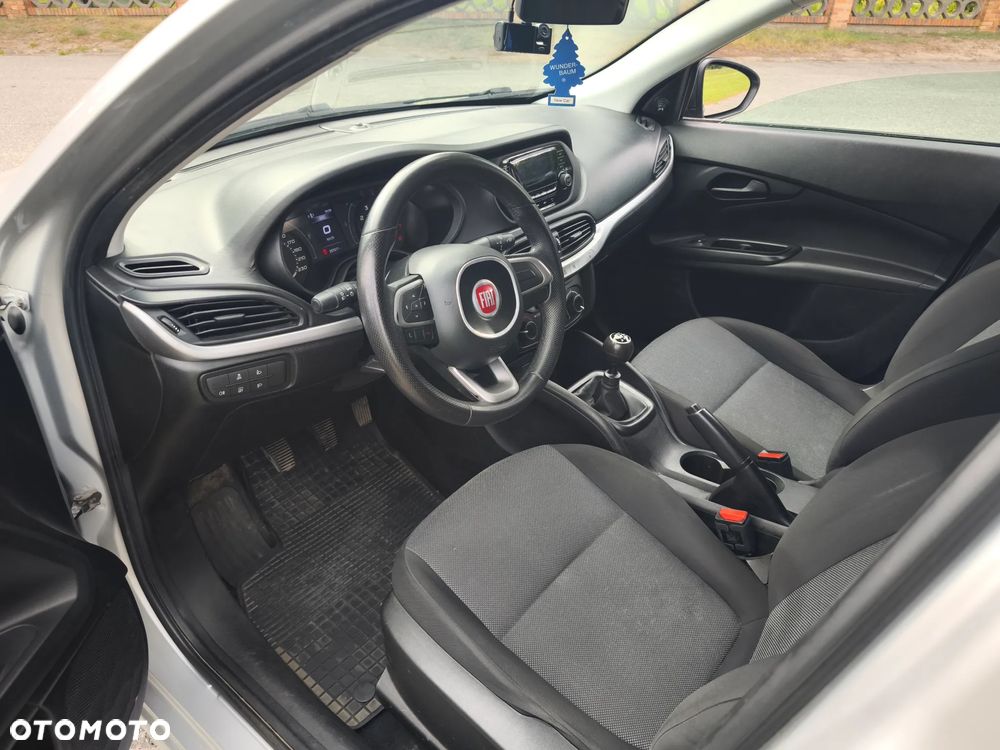 Fiat Tipo 1.4 16v Easy - 12