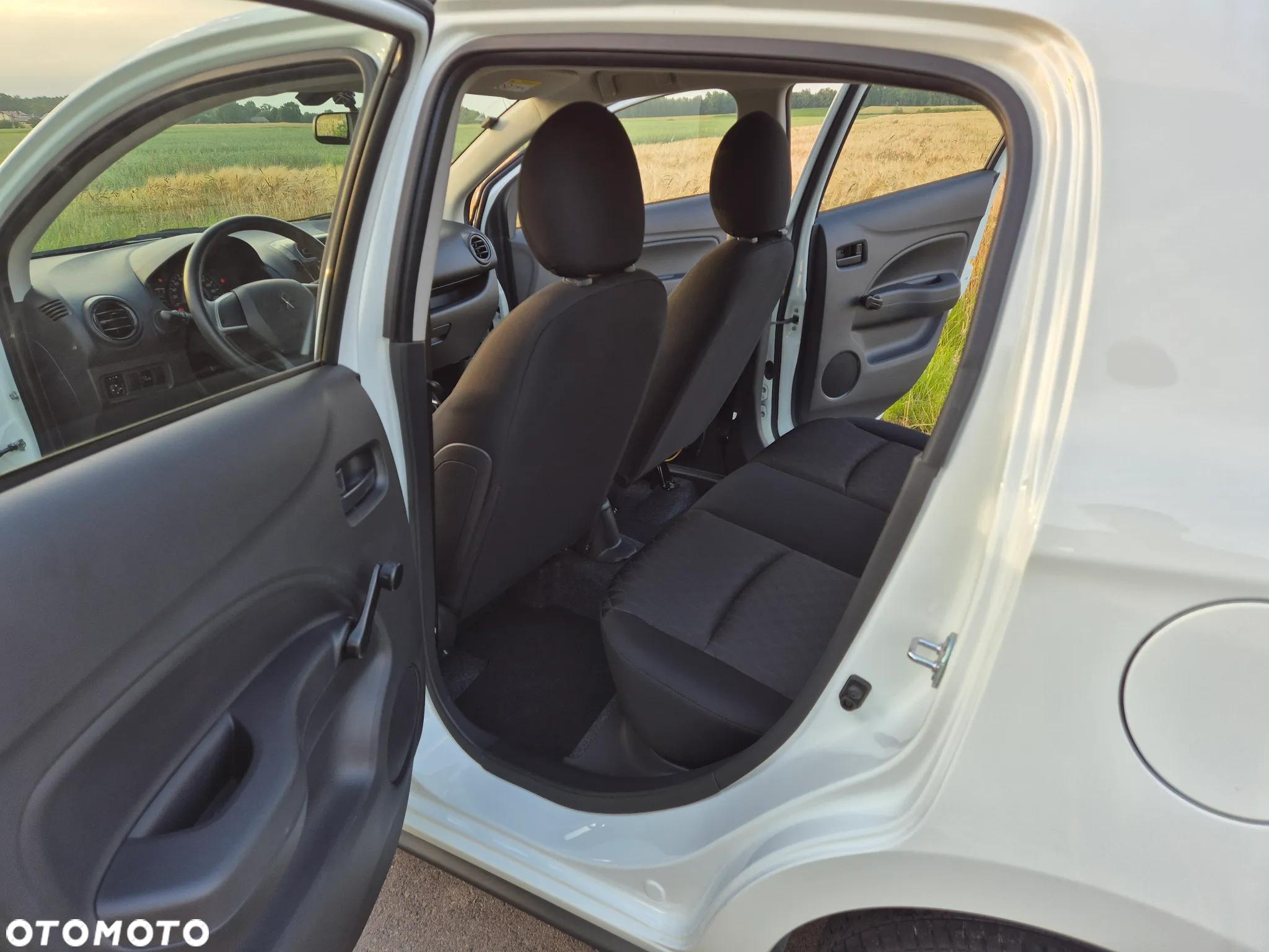Mitsubishi Space Star 1.2 - 10