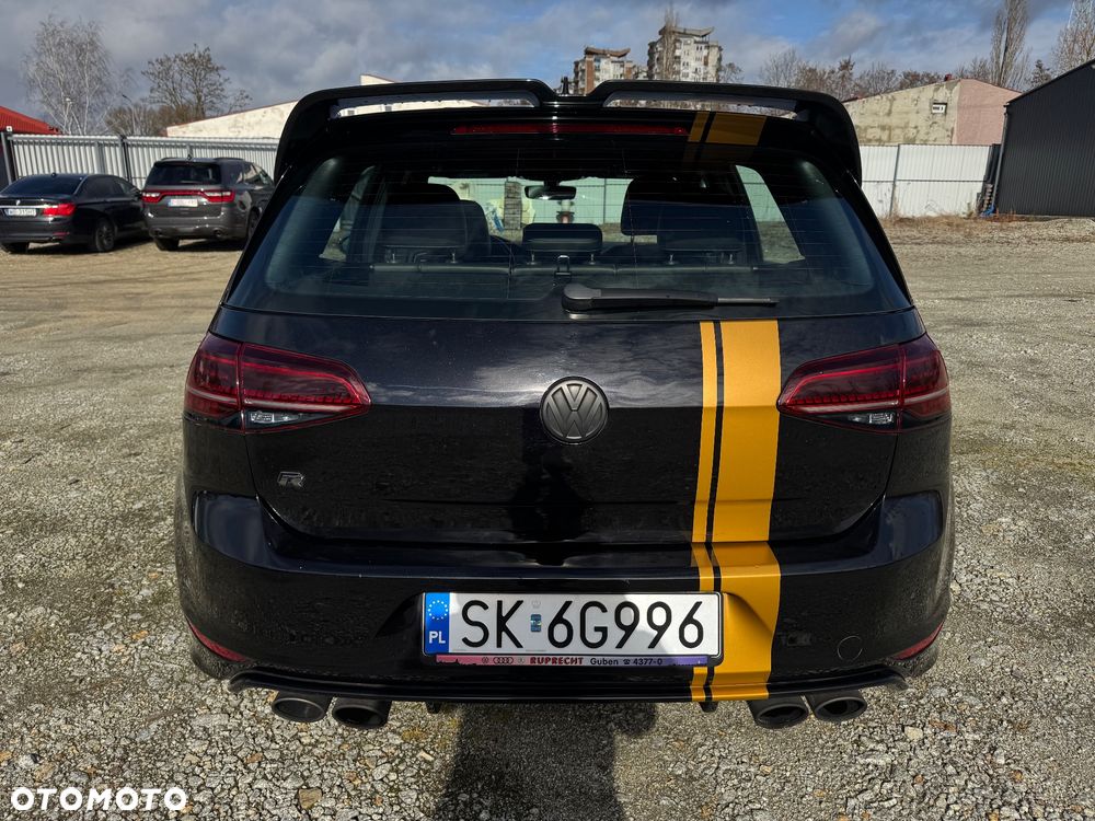 Volkswagen Golf - 6