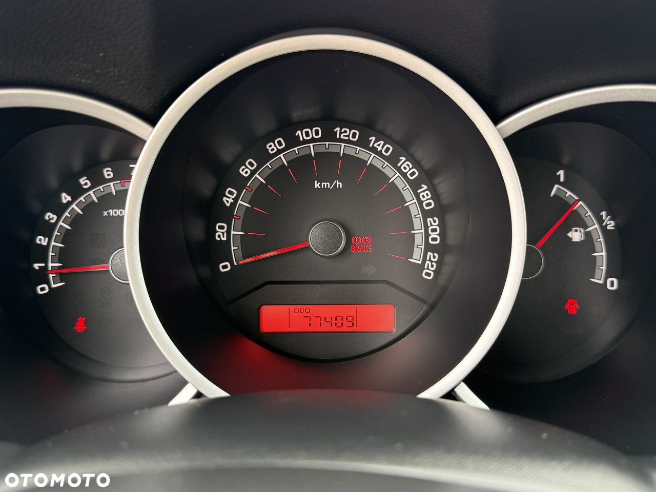 Kia Venga - 24