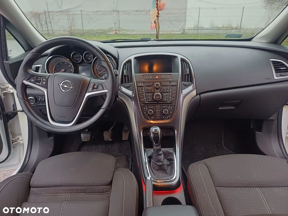 Opel Astra 2.0 CDTI DPF ecoFLEX Start/Stop Active - 9