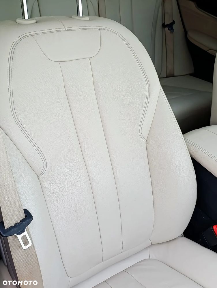 BMW X5 xDrive35i Edition Exclusive - 15