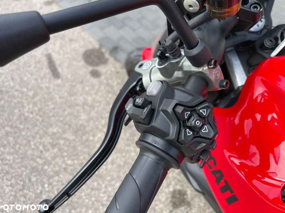 Ducati Monster - 19