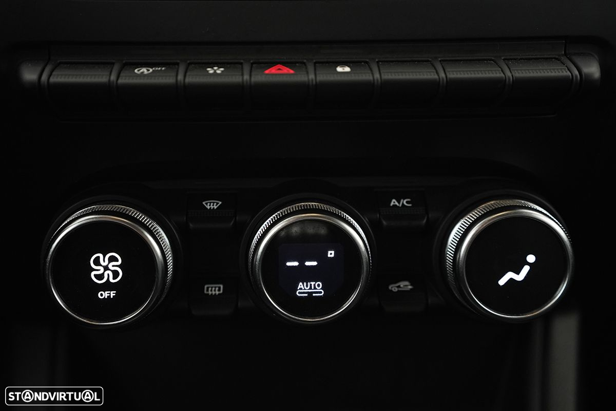 Renault Captur 1.0 TCe Techno Bi-Fuel - 13