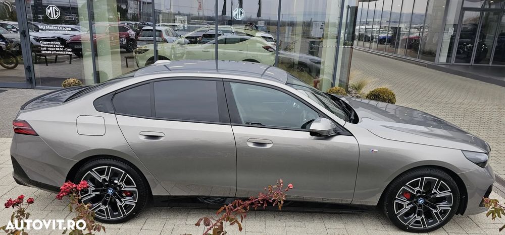 BMW i5 xDrive40 - 2
