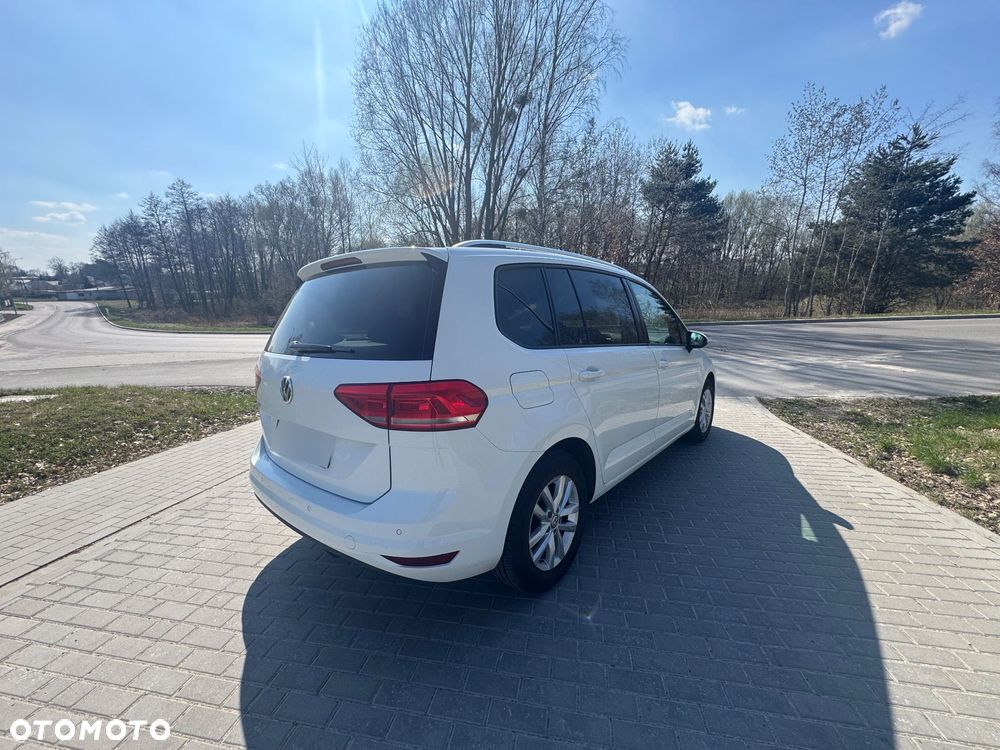 Volkswagen Touran - 7