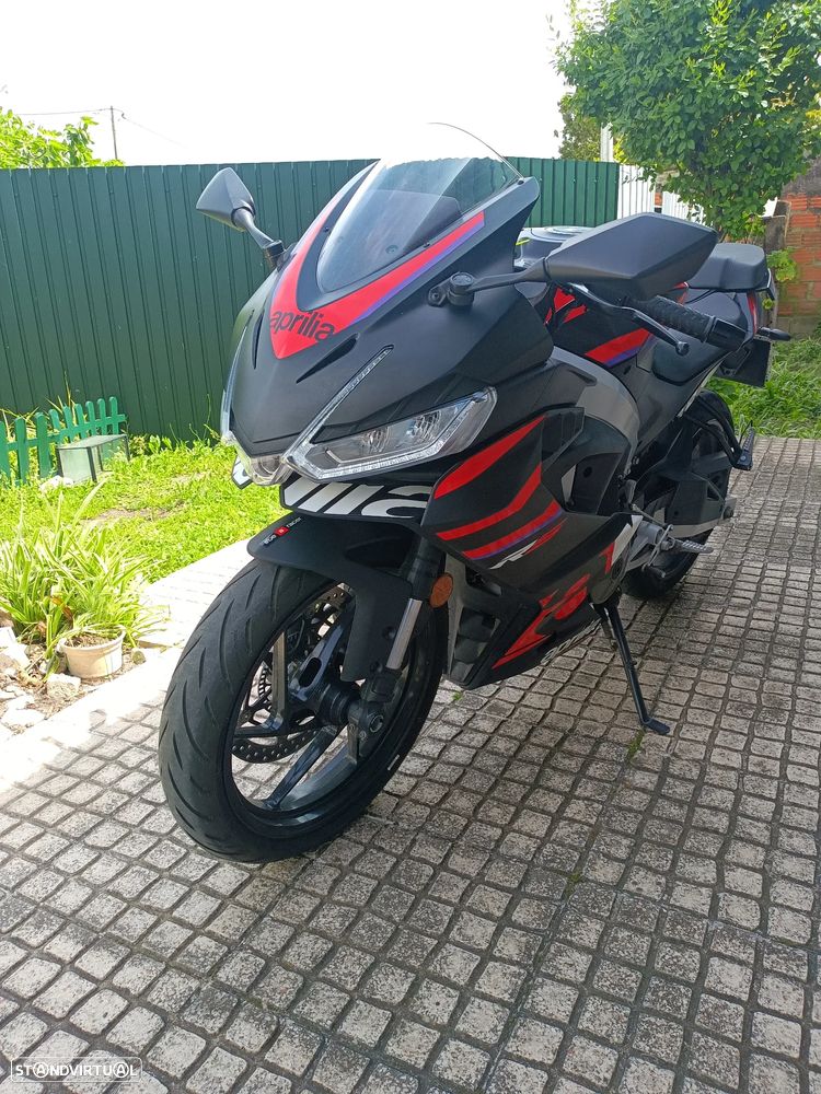 Aprilia RS - 9