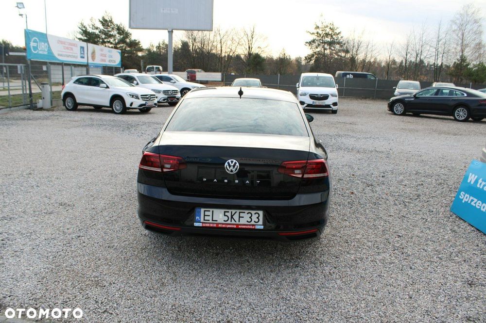 Volkswagen Passat - 7