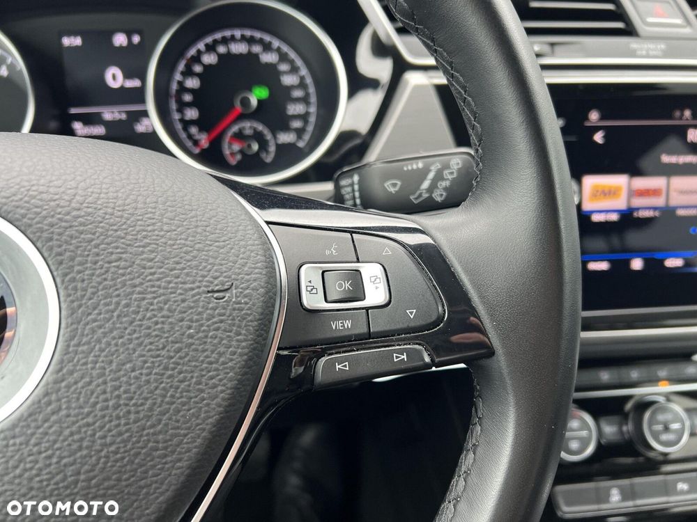 Volkswagen Touran 2.0 TDI BMT Comfortline DSG - 22