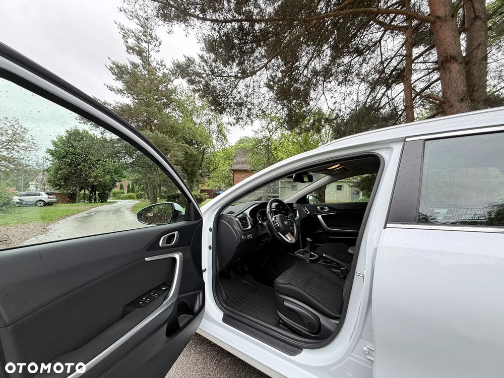 Kia Ceed 1.6 CRDi mHEV L - 13