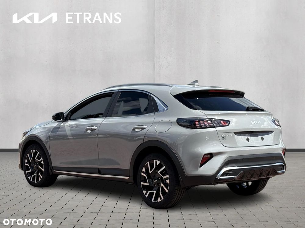 Kia XCeed 1.6 T-GDI Tribute DCT - 3