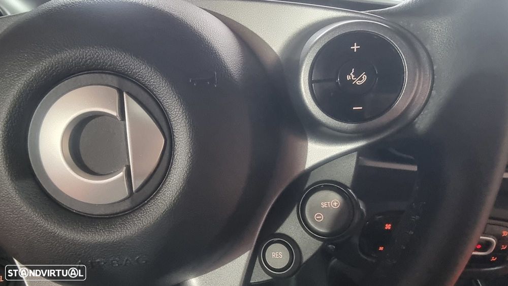 Smart ForTwo Coupé EQ passion - 18