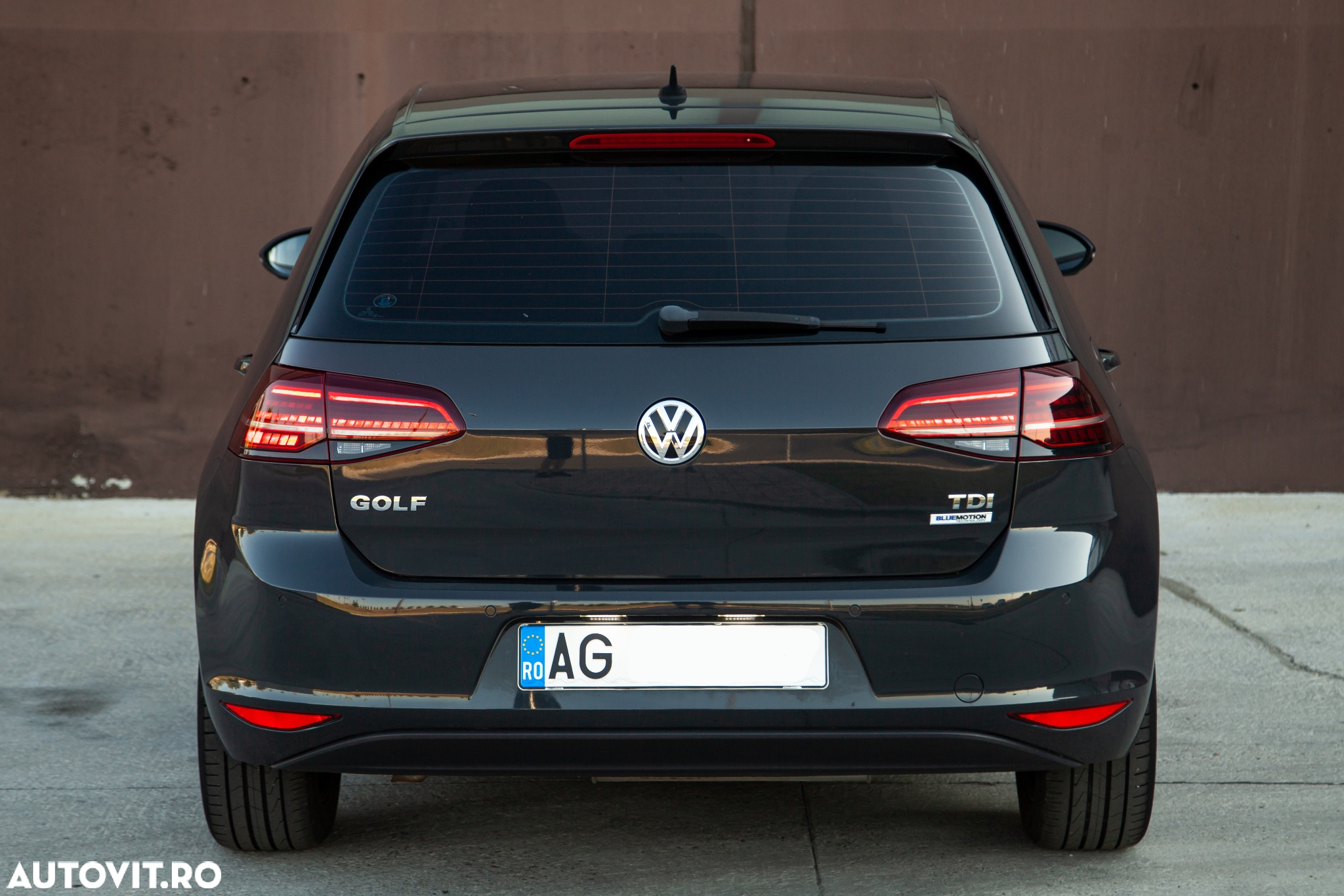 Volkswagen Golf - 31