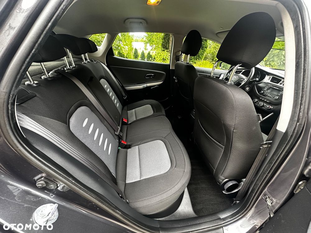 Kia Ceed 1.6 GDI L DCT - 11