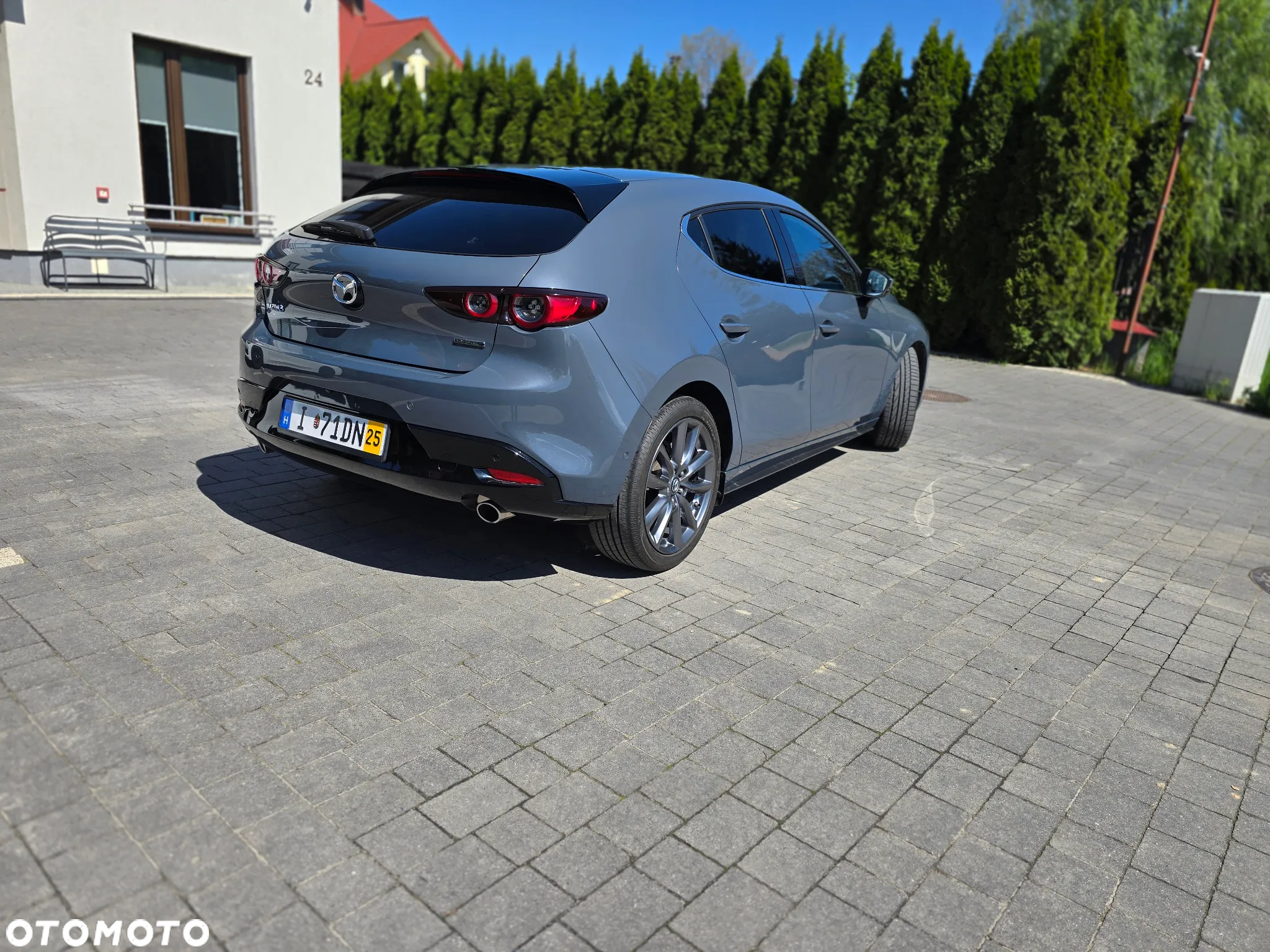 Mazda 3 - 5