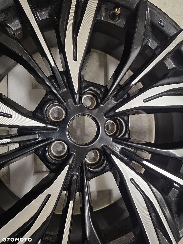 Felga aluminiowa Nissan OE JUKE II 7.5" x 19" 5x114.3 ET 35 - 3